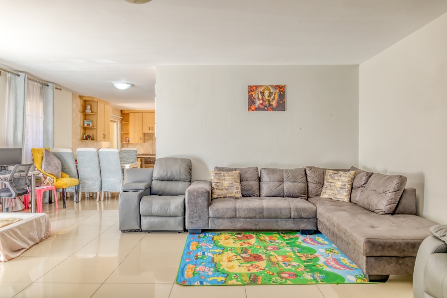 To Let 3 Bedroom Property for Rent in North Riding Gauteng