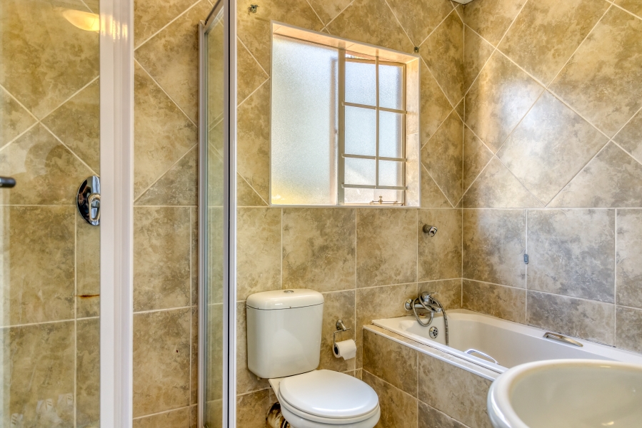 To Let 3 Bedroom Property for Rent in North Riding Gauteng