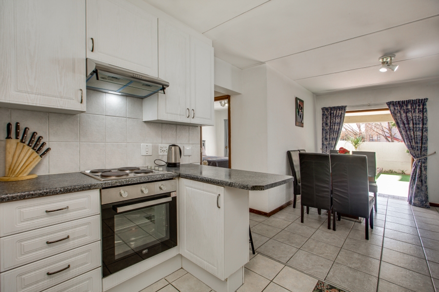 2 Bedroom Property for Sale in Lonehill Gauteng