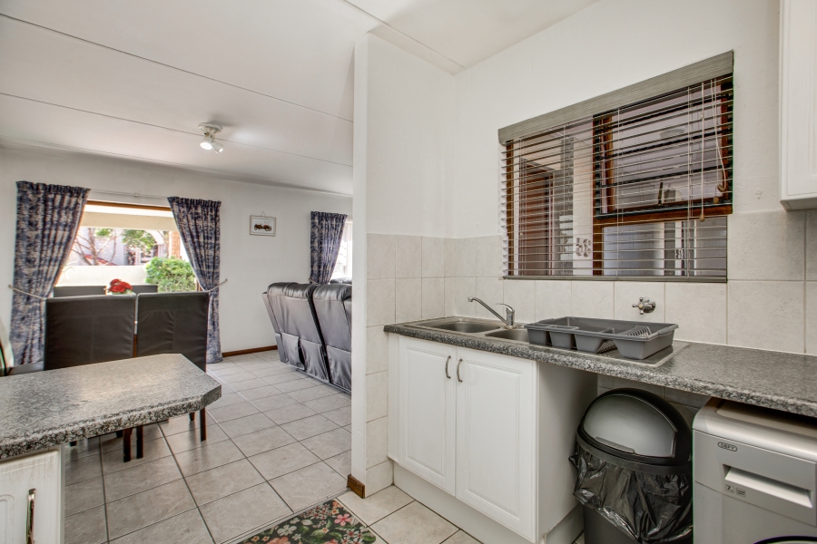 2 Bedroom Property for Sale in Lonehill Gauteng