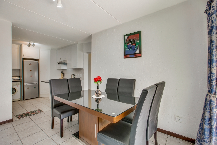 2 Bedroom Property for Sale in Lonehill Gauteng