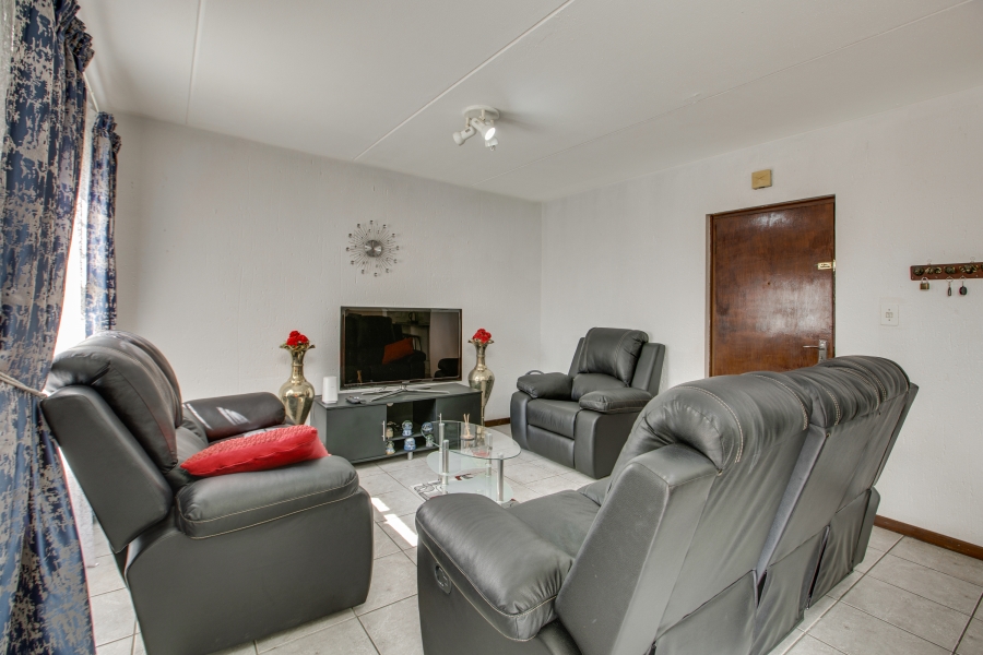 2 Bedroom Property for Sale in Lonehill Gauteng