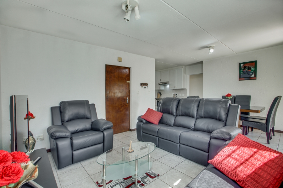 2 Bedroom Property for Sale in Lonehill Gauteng