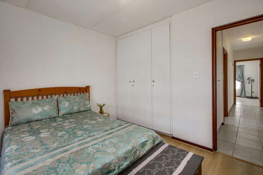 2 Bedroom Property for Sale in Lonehill Gauteng