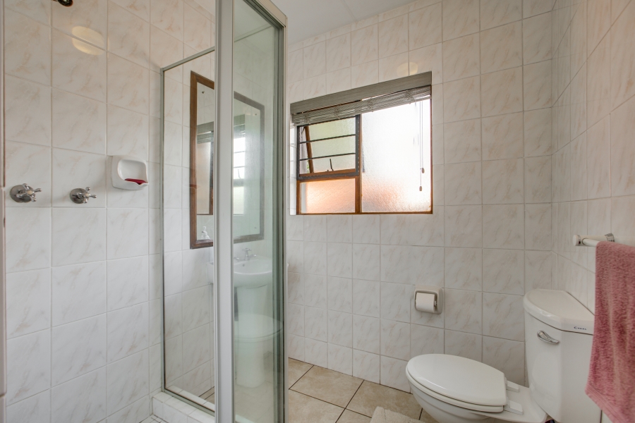 2 Bedroom Property for Sale in Lonehill Gauteng