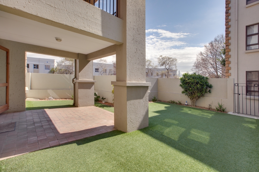 2 Bedroom Property for Sale in Lonehill Gauteng