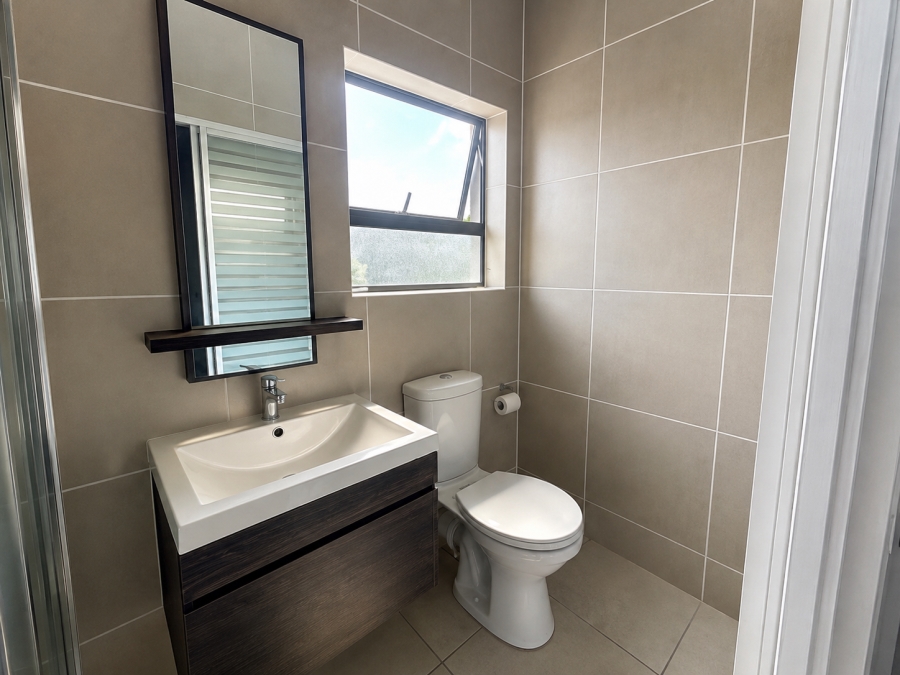 To Let 1 Bedroom Property for Rent in Modderfontein Gauteng