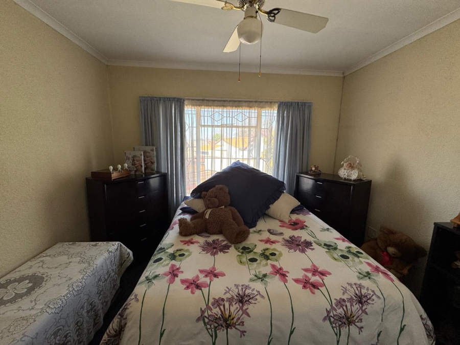 To Let 3 Bedroom Property for Rent in Elandspark Gauteng
