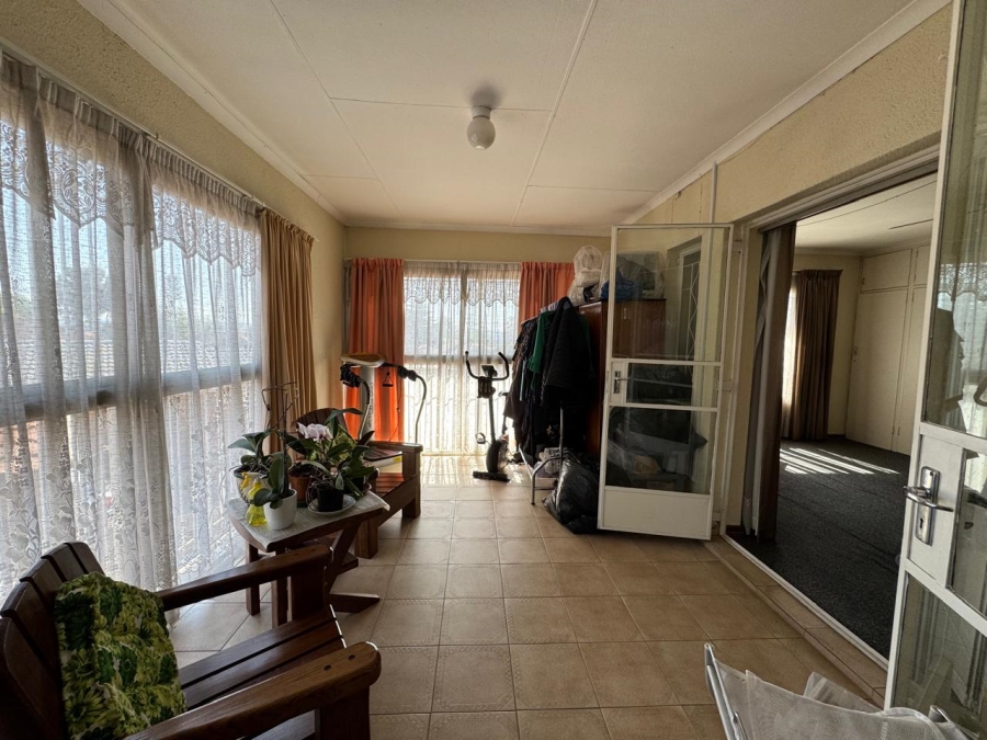 To Let 3 Bedroom Property for Rent in Elandspark Gauteng