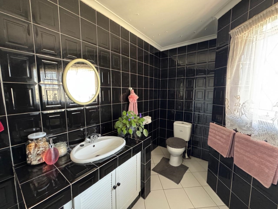 To Let 3 Bedroom Property for Rent in Elandspark Gauteng