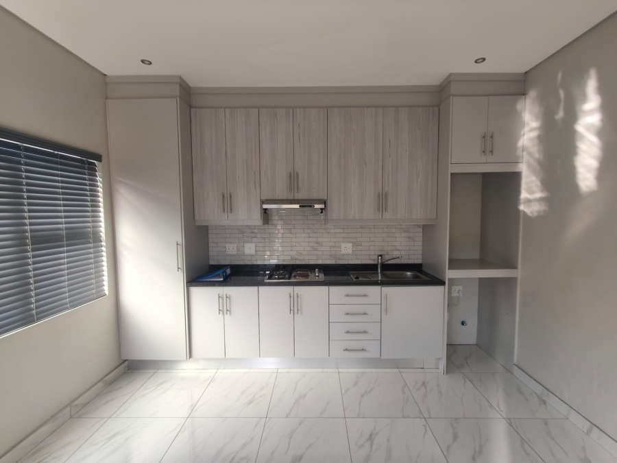 To Let 1 Bedroom Property for Rent in Erasmia Gauteng