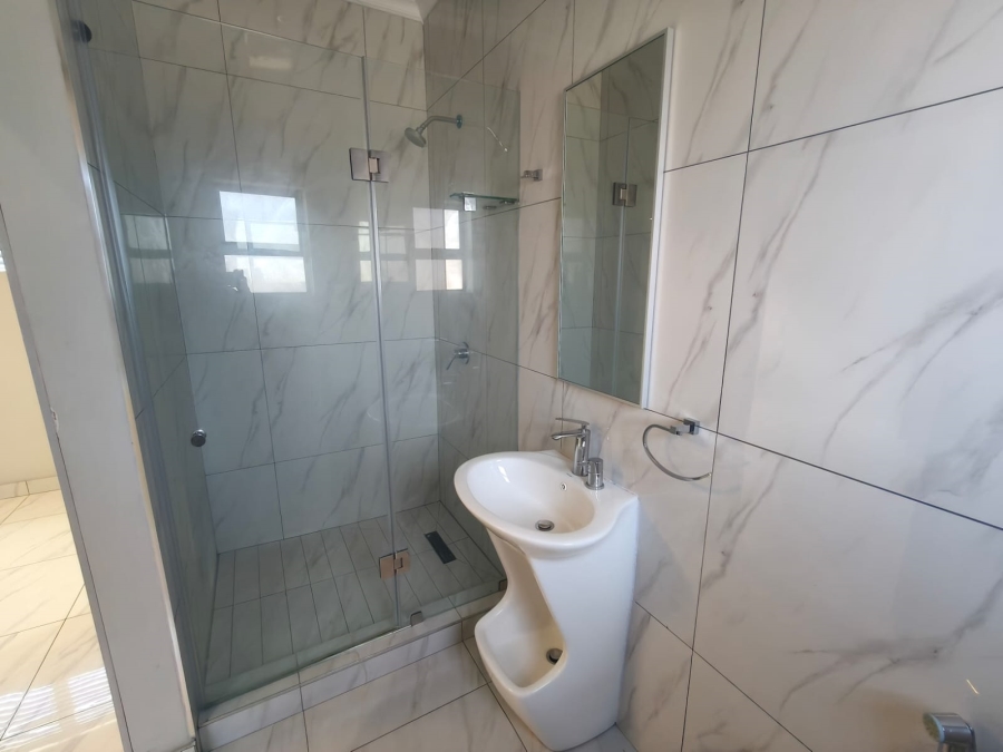 To Let 1 Bedroom Property for Rent in Erasmia Gauteng