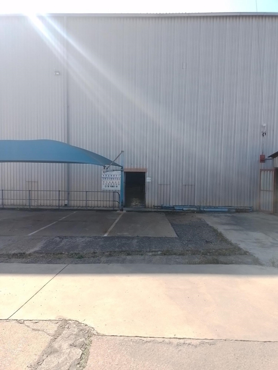 To Let Commercial Property for Rent in Alrode Gauteng
