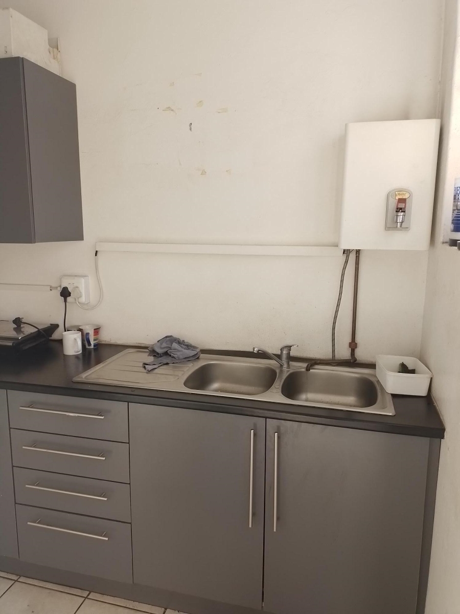 To Let Commercial Property for Rent in Alrode Gauteng