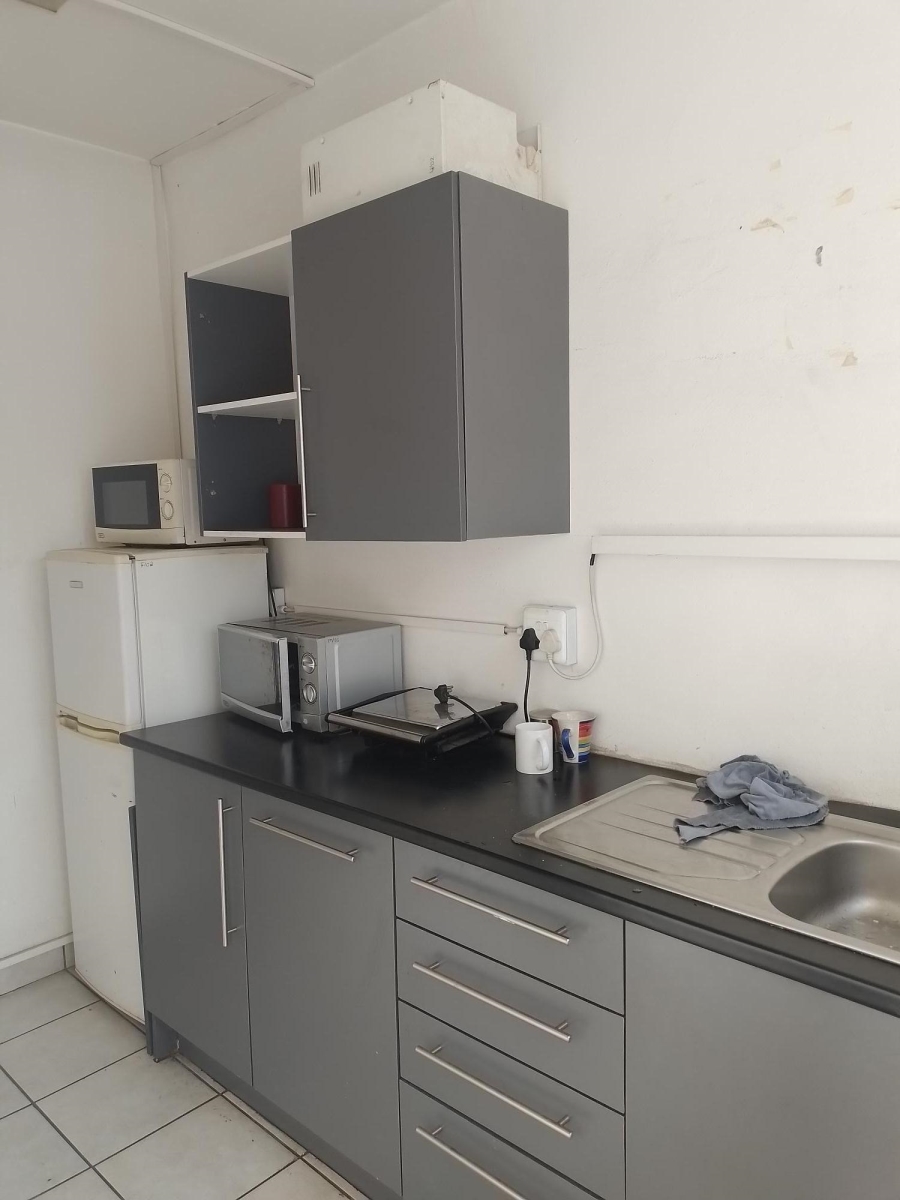 To Let Commercial Property for Rent in Alrode Gauteng