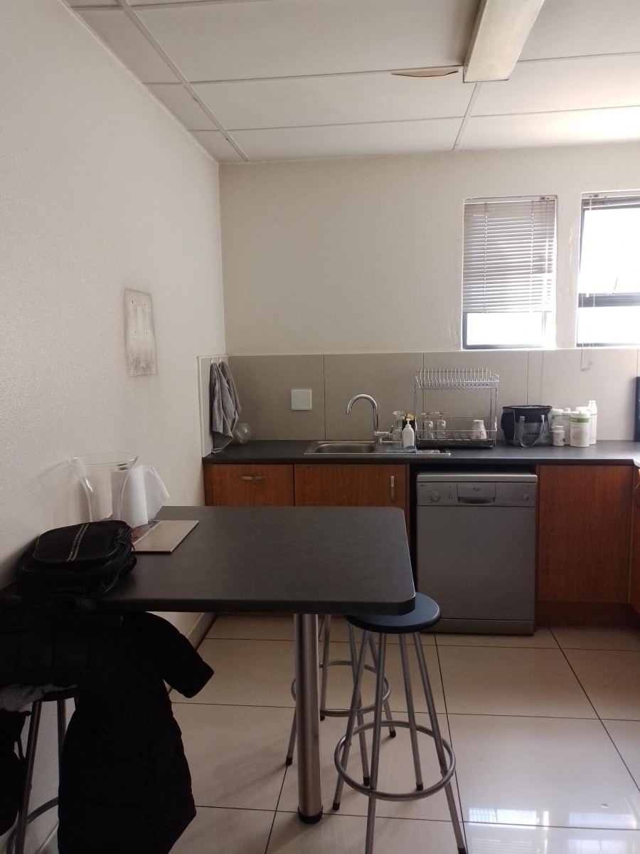 To Let Commercial Property for Rent in Alrode Gauteng