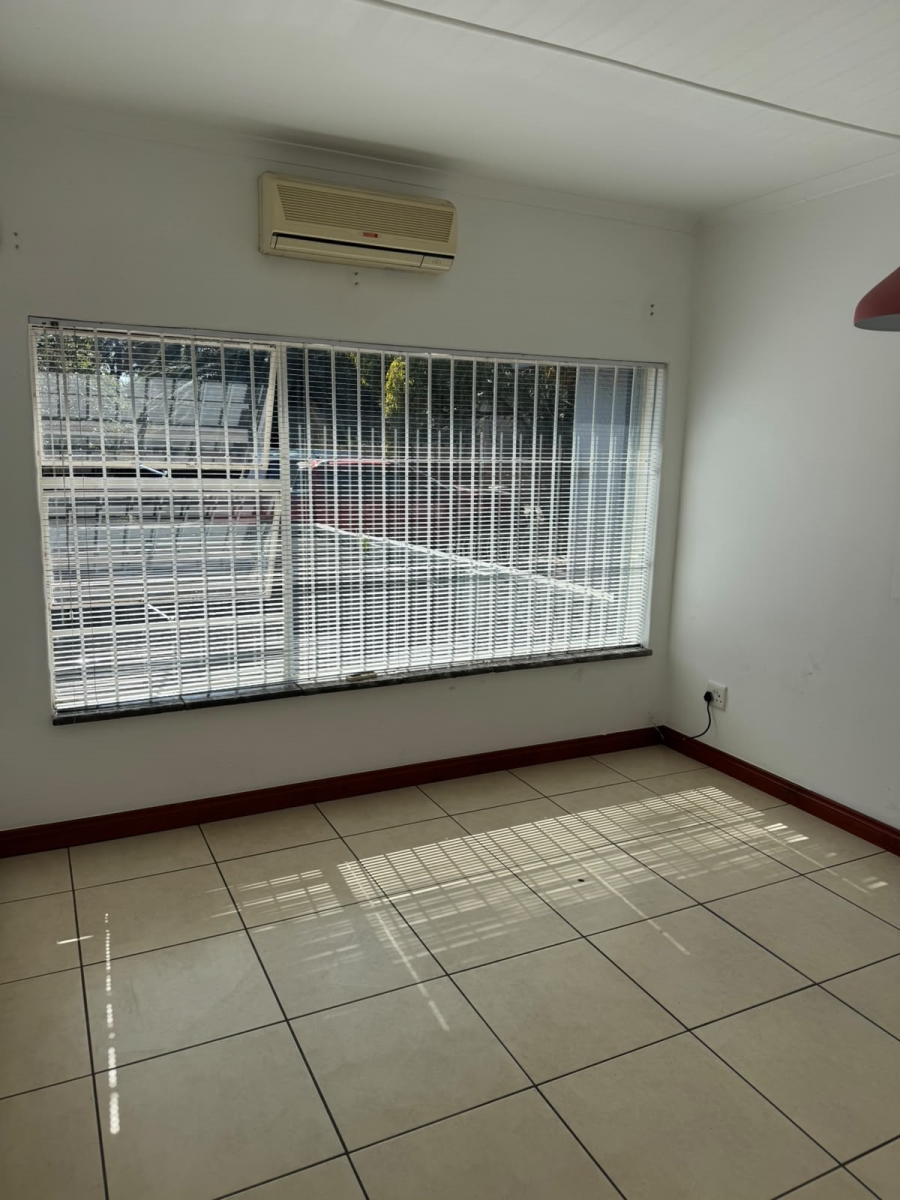 To Let Commercial Property for Rent in Dowerglen Gauteng