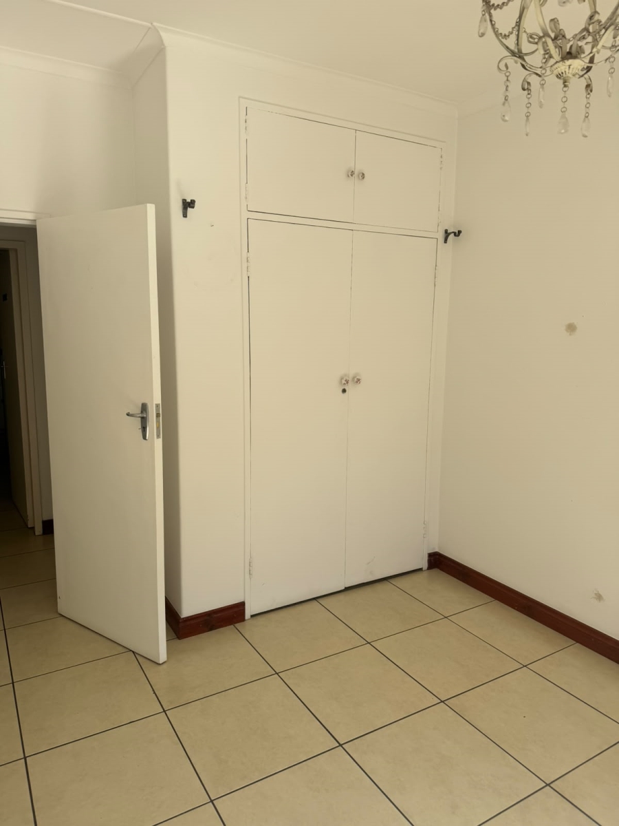 To Let Commercial Property for Rent in Dowerglen Gauteng