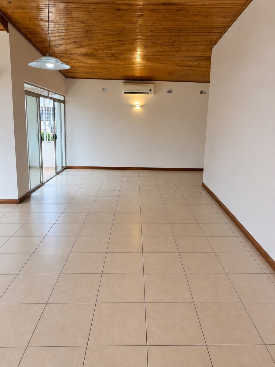 To Let Commercial Property for Rent in Dowerglen Gauteng