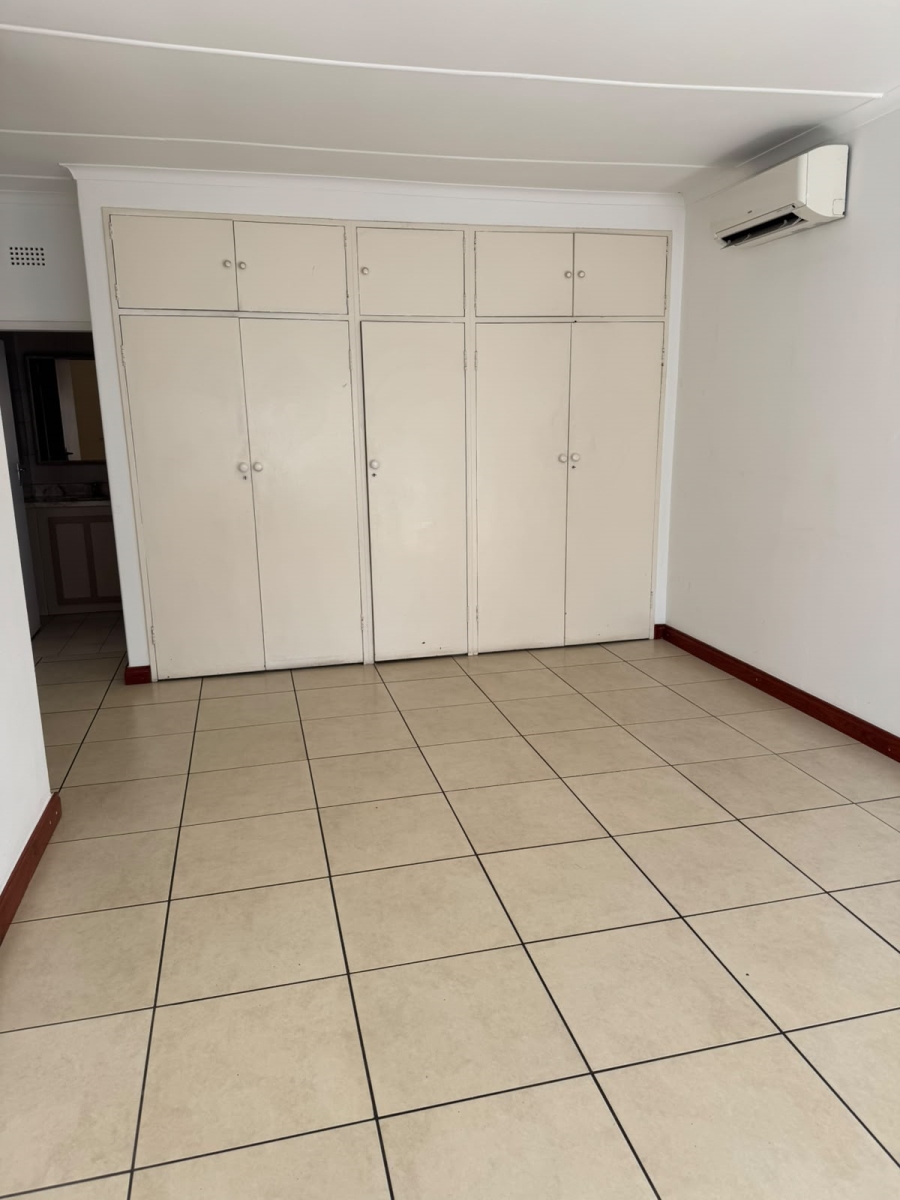 To Let Commercial Property for Rent in Dowerglen Gauteng