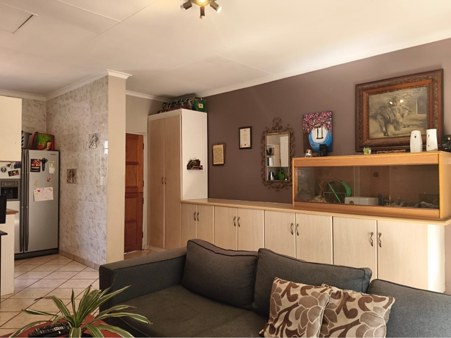 4 Bedroom Property for Sale in Edenvale Central Gauteng