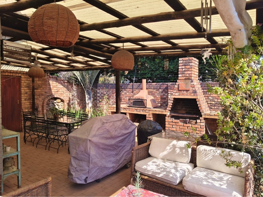 4 Bedroom Property for Sale in Edenvale Central Gauteng
