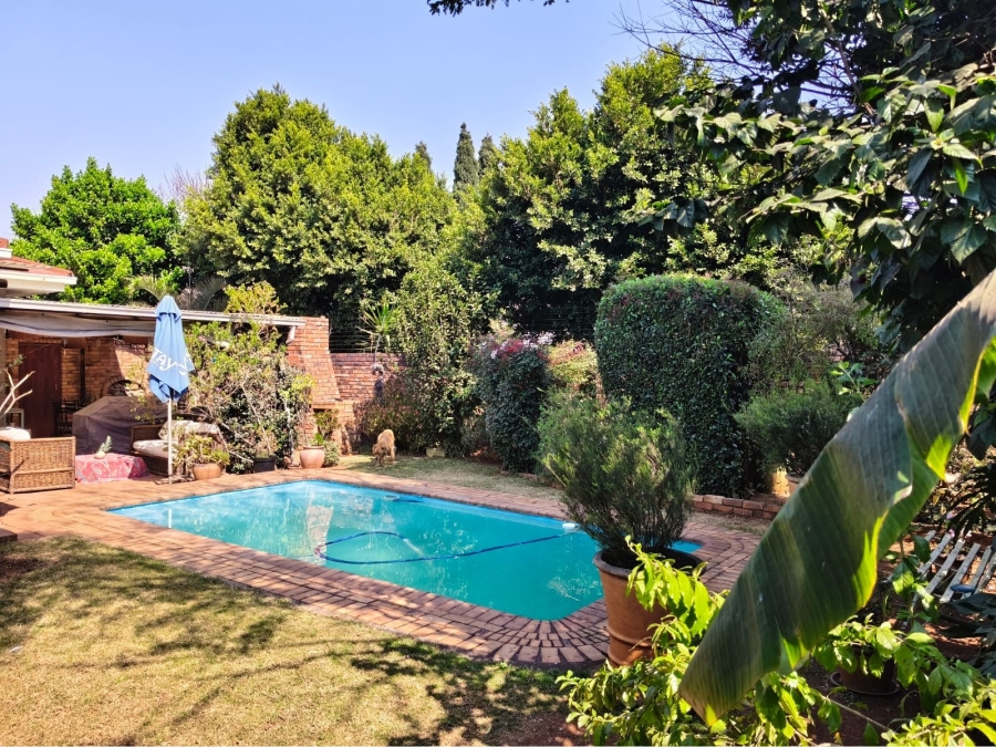 4 Bedroom Property for Sale in Edenvale Central Gauteng