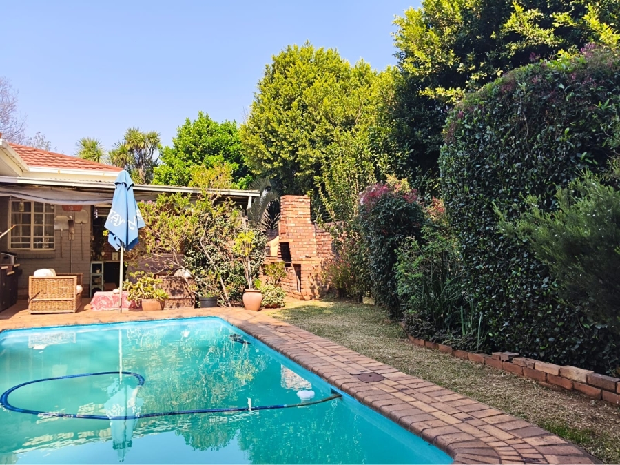 4 Bedroom Property for Sale in Edenvale Central Gauteng