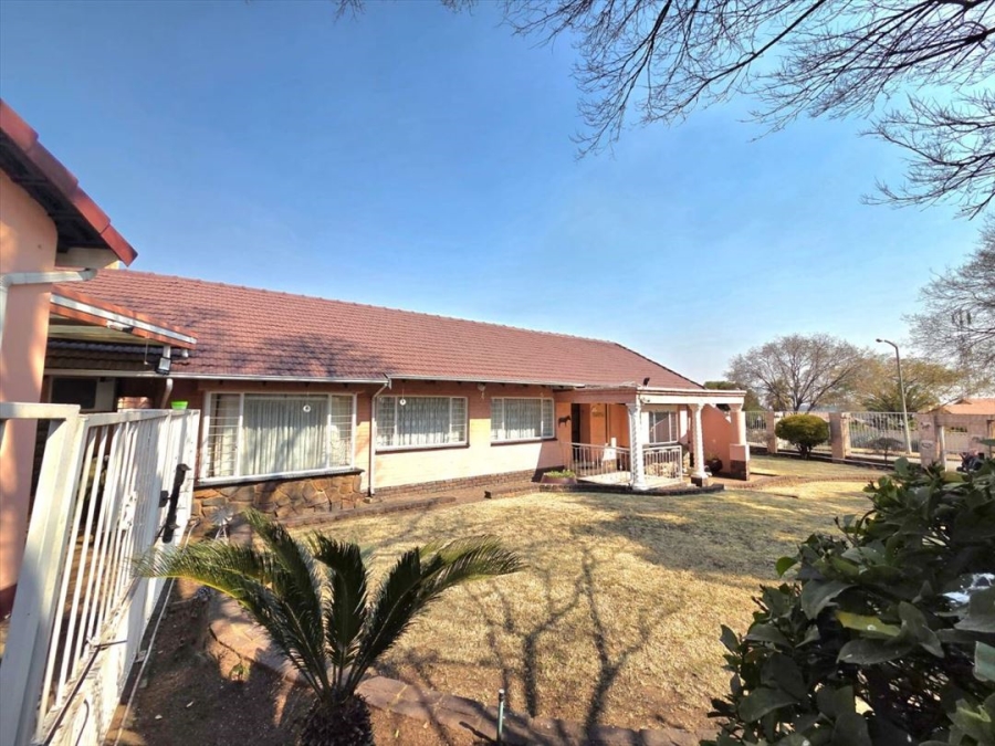 3 Bedroom Property for Sale in Farrar Park Gauteng
