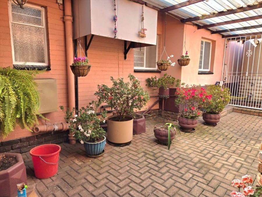 3 Bedroom Property for Sale in Farrar Park Gauteng