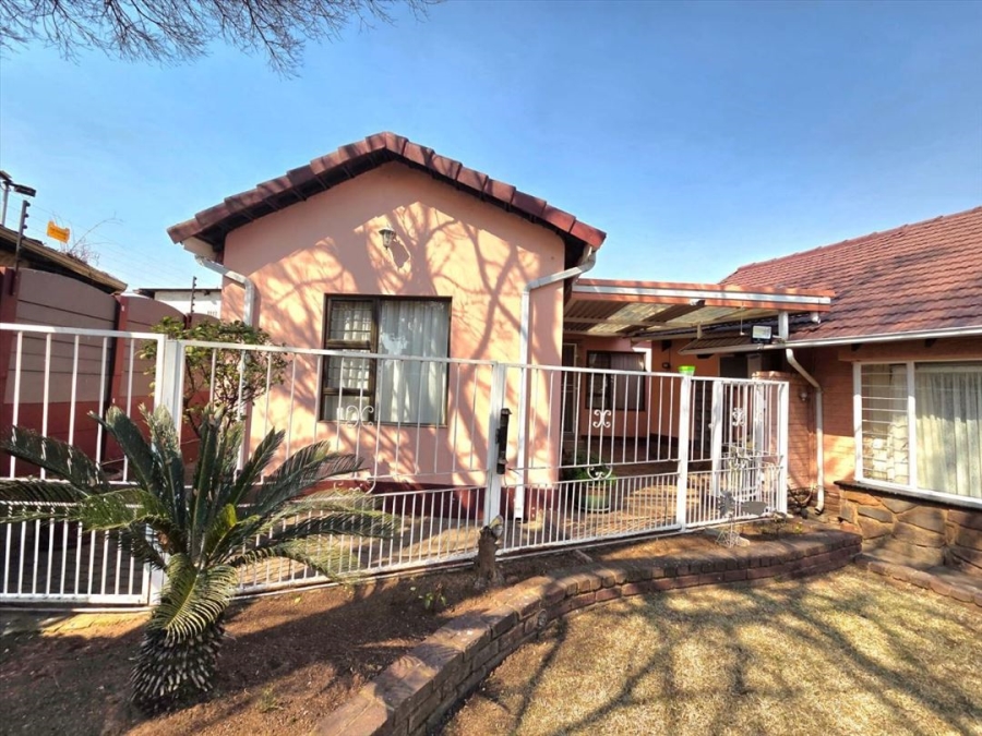 3 Bedroom Property for Sale in Farrar Park Gauteng