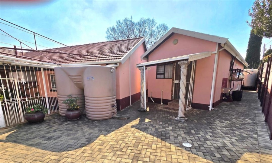 3 Bedroom Property for Sale in Farrar Park Gauteng
