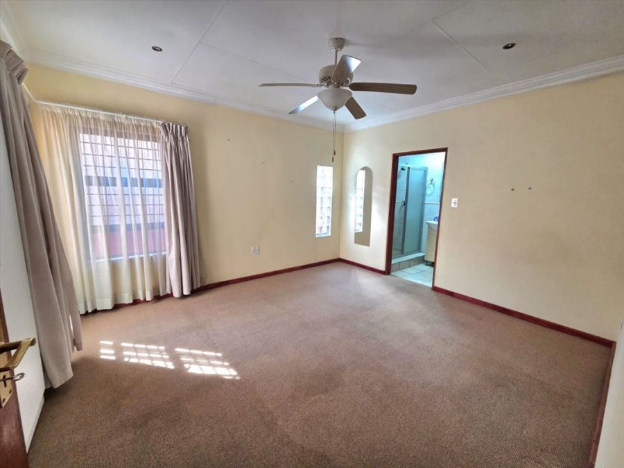 3 Bedroom Property for Sale in Farrar Park Gauteng