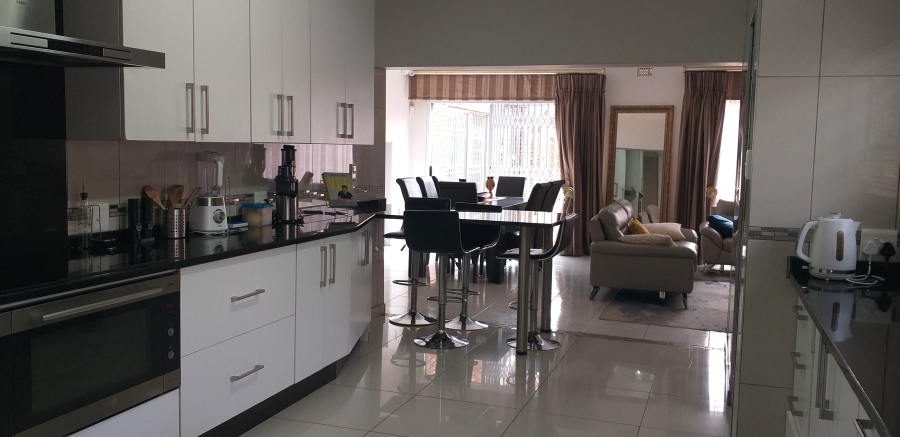 4 Bedroom Property for Sale in Farrarmere Gauteng