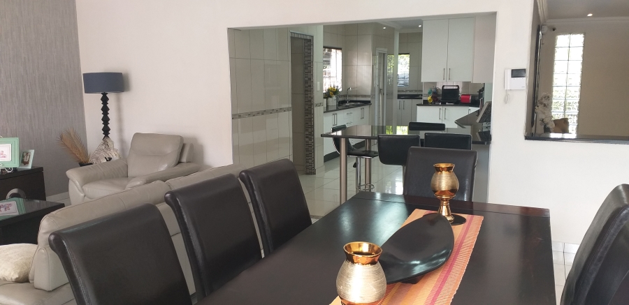 4 Bedroom Property for Sale in Farrarmere Gauteng