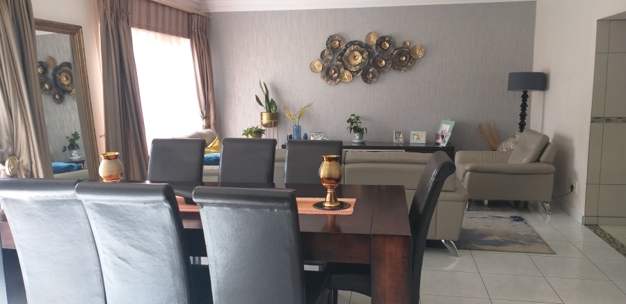 4 Bedroom Property for Sale in Farrarmere Gauteng