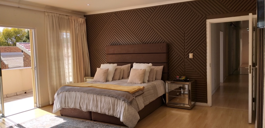 4 Bedroom Property for Sale in Farrarmere Gauteng