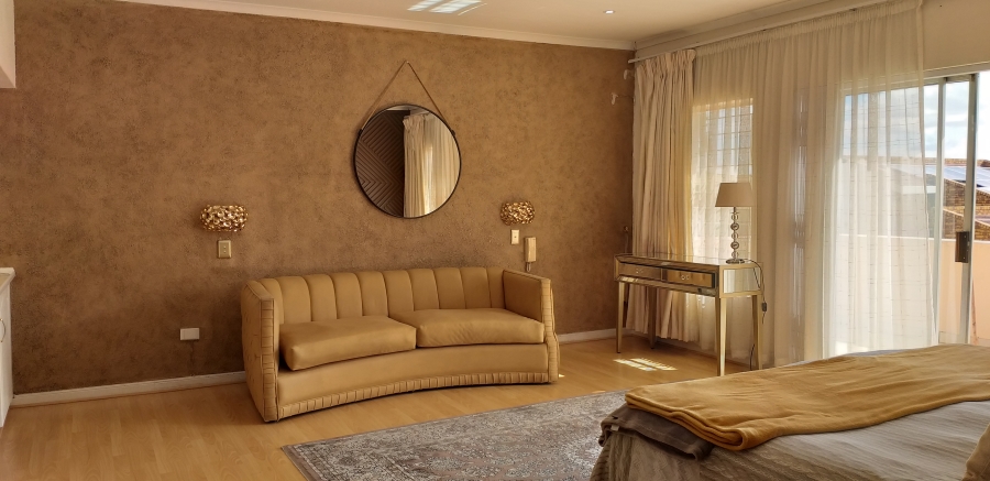 4 Bedroom Property for Sale in Farrarmere Gauteng