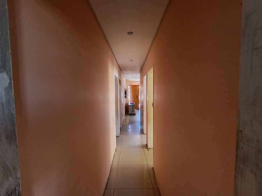 To Let 3 Bedroom Property for Rent in Kwa Thema Gauteng
