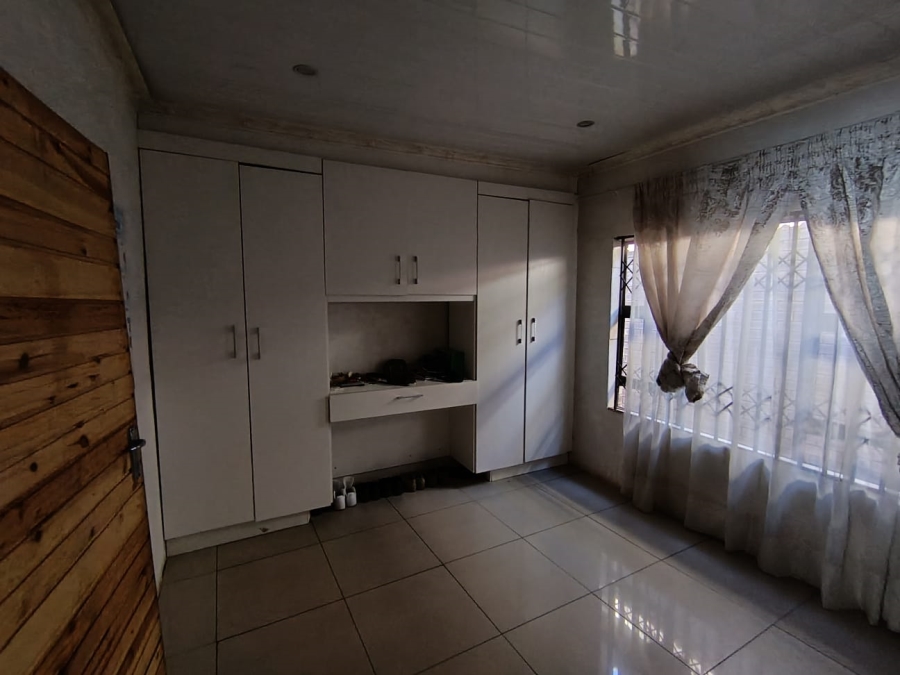 To Let 3 Bedroom Property for Rent in Kwa Thema Gauteng