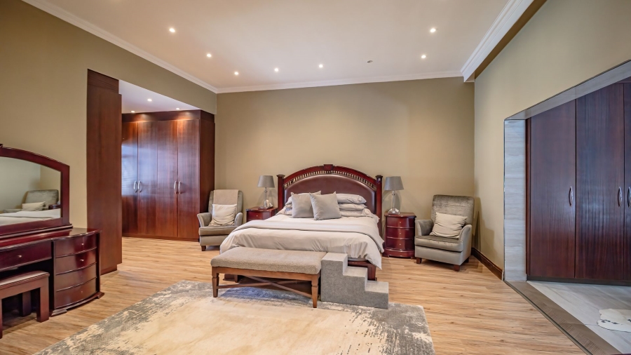 To Let 4 Bedroom Property for Rent in Bedfordview Gauteng