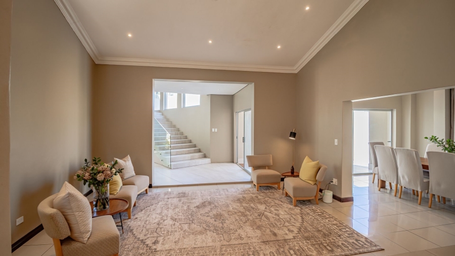 To Let 4 Bedroom Property for Rent in Bedfordview Gauteng
