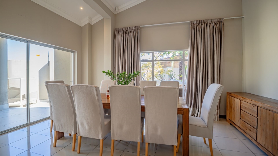 To Let 4 Bedroom Property for Rent in Bedfordview Gauteng