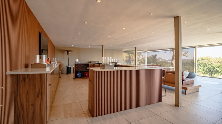 To Let 4 Bedroom Property for Rent in Bedfordview Gauteng