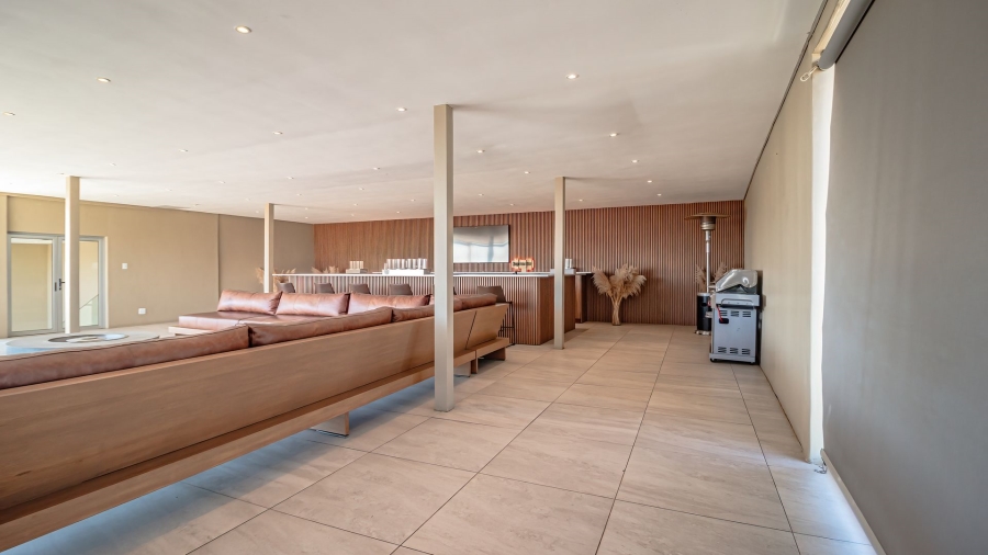 To Let 4 Bedroom Property for Rent in Bedfordview Gauteng