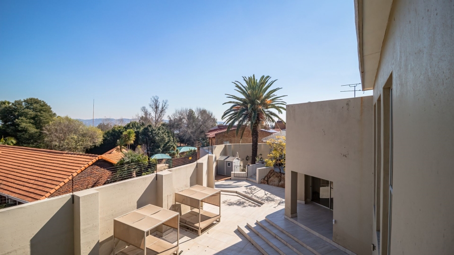 To Let 4 Bedroom Property for Rent in Bedfordview Gauteng