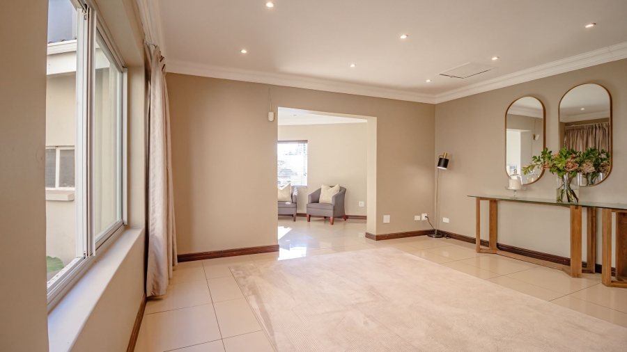 To Let 4 Bedroom Property for Rent in Bedfordview Gauteng