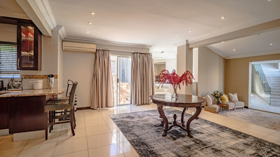 To Let 4 Bedroom Property for Rent in Bedfordview Gauteng