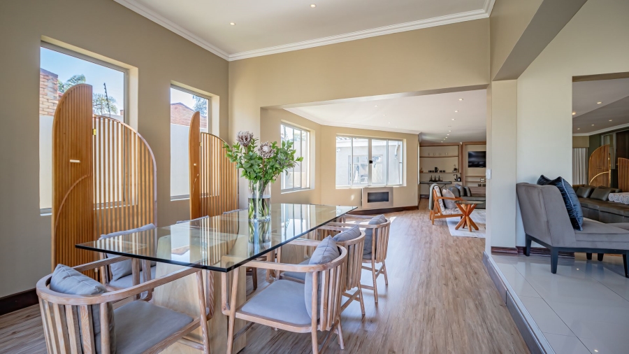 To Let 4 Bedroom Property for Rent in Bedfordview Gauteng