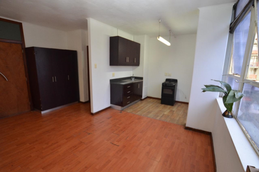 1 Bedroom Property for Sale in Johannesburg Central Gauteng